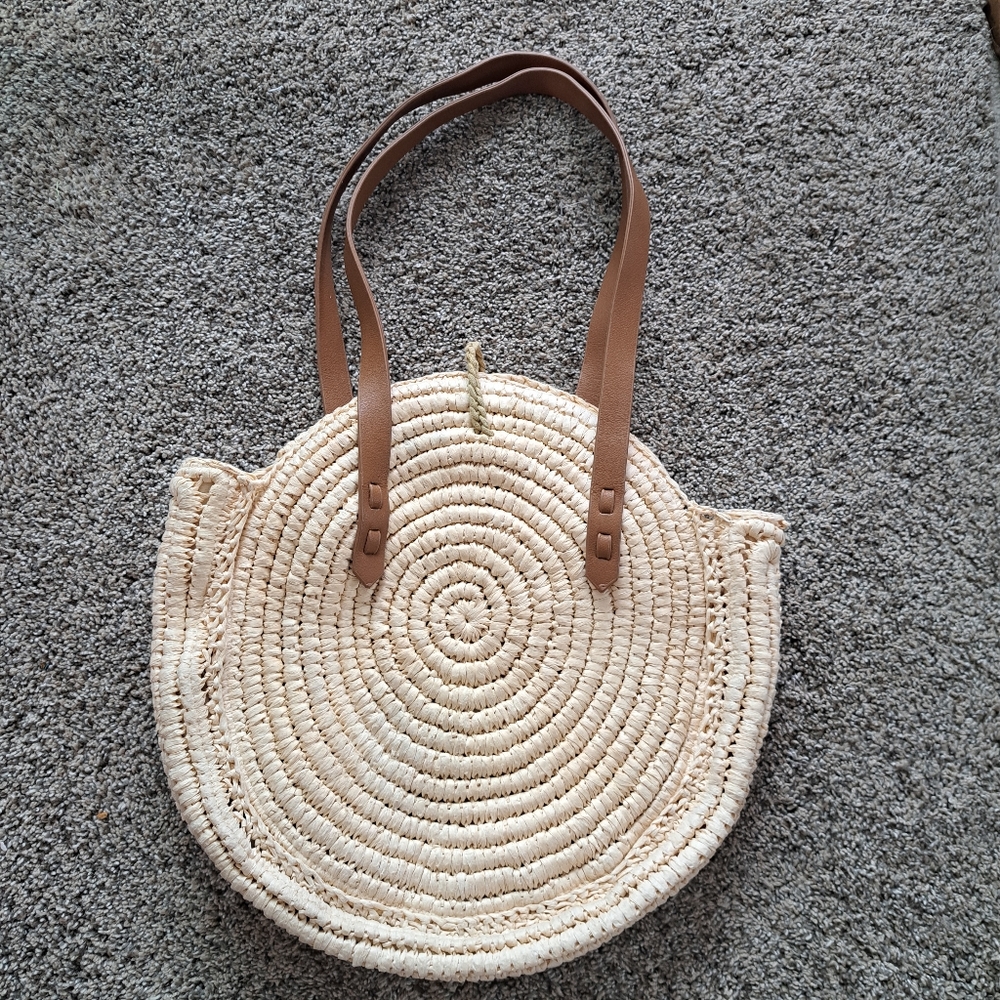 INC Melani Woven Straw Circle Bag/Purse, Natural, Vegan Leather Straps - Picture 3 of 10